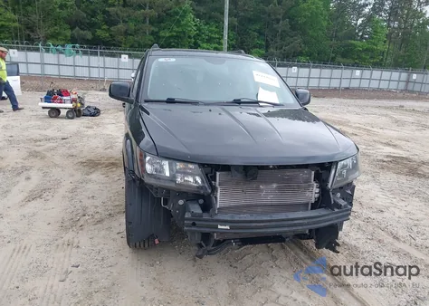 2015 Dodge Journey Crossroad z USA, uszkodzony, nr VIN 3C4PDDGG2FT578870